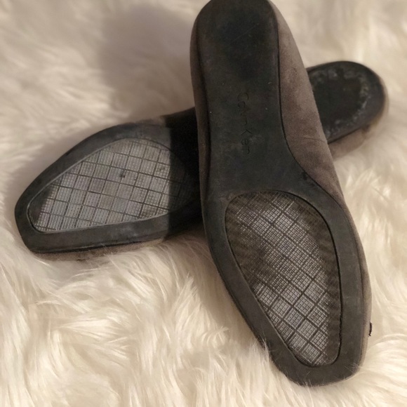 Calvin Klein Flats - Picture 4 of 8